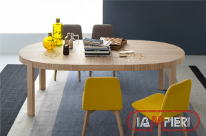 iampieri-arredamenti_connubia tavoli e sedie gialle